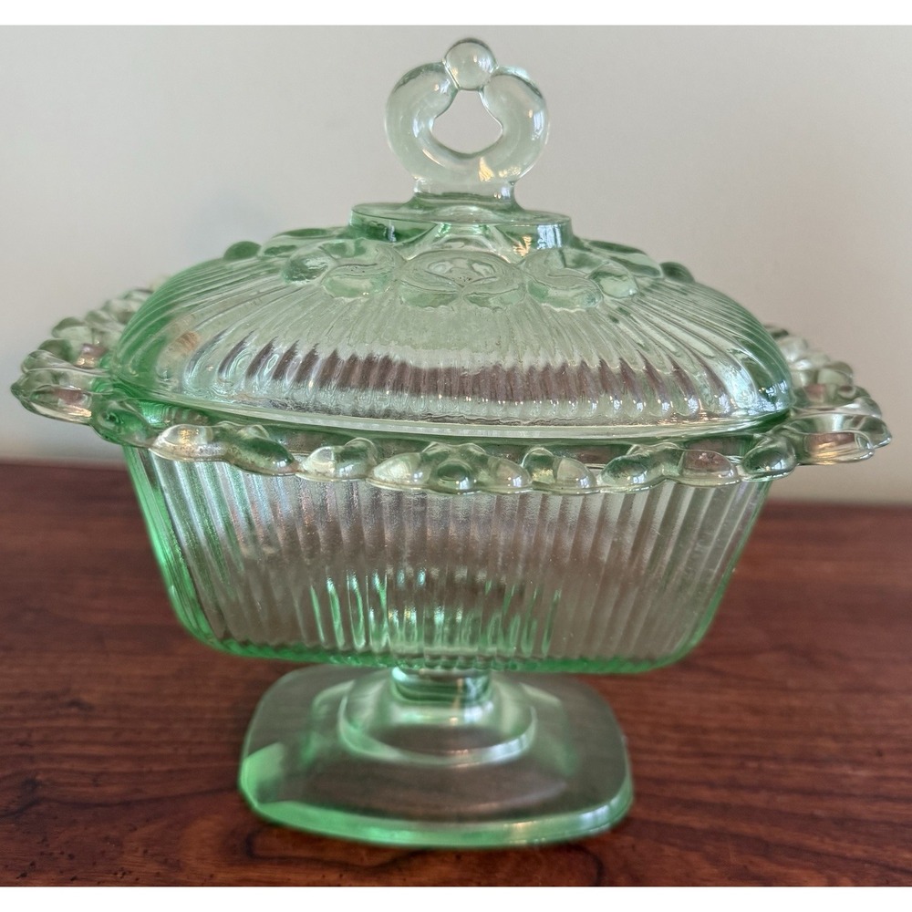 Vintage Indiana Glass Lace Edge Light Apple Green Candy Dish With Lid Rare Color
